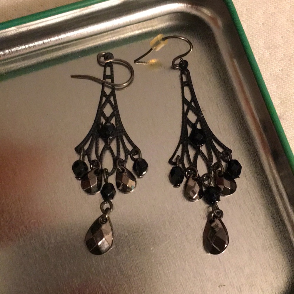 Fashion Elegant black drop earrings